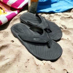 Oakley Mens Black Comfort Foam Slip On Flip Flops Sandal Size 10.